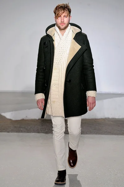 Look 14